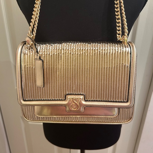 Victoria Secret Gold Designer Chain Shoulder Bag - Picture 6 of 10